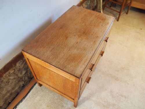 CHEST OF DRAWERS HEALS LOW CHEST LIMED OAK C1920 - ADDITIONAL PHOTO 13
