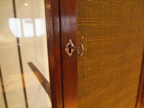 DISPLAY CABINET RARE ART DECO WALNUT C1930 - ADDITIONAL PHOTO 2