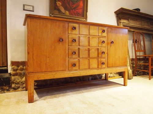 sideboard dresser oak gordon russell c1940 - CATEGORY: ANTIQUE SIDEBOARDS - DATED 1940