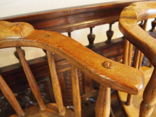 CHAIRS RARE PAIR OF GEORGE IV CHILD'S WINDSOR ARMCHAIRS C1820 - ADDITIONAL PHOTO 1