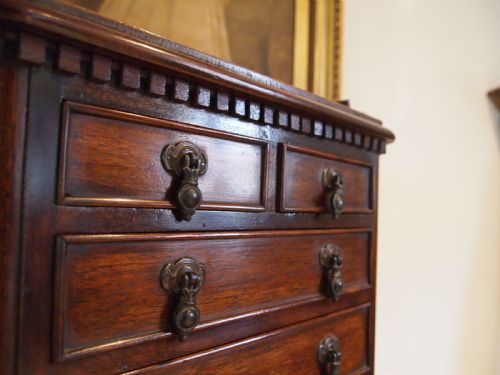 CHEST OF DRAWERS RARE MINIATURE APPRENTICE VICTORIAN ARTS AND CRAFTS WALNUT - ADDITIONAL PHOTO 11
