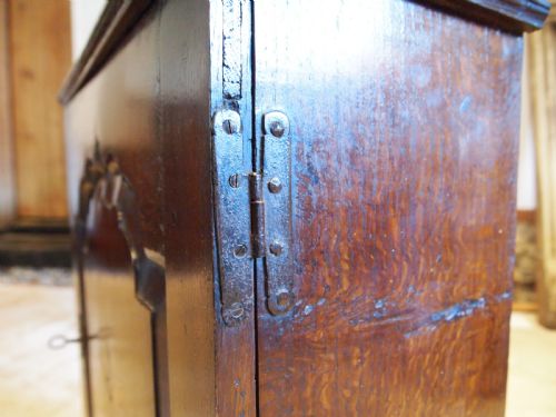 CUPBOARD RARE GEORGE I OAK SPICE CUPBOARD C1720 - ADDITIONAL PHOTO 9