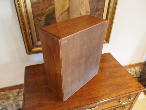 CHEST OF DRAWERS MINIATURE MANNER OF HEALS OAKWALNUT C1930 - ADDITIONAL PHOTO 1