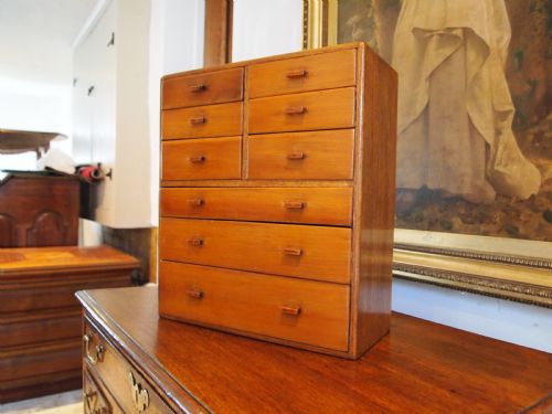 CHEST OF DRAWERS MINIATURE MANNER OF HEALS OAKWALNUT C1930 - ADDITIONAL PHOTO 5