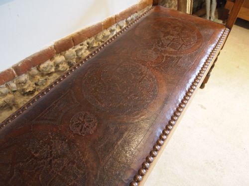BENCH HALL WINDOW SEAT ARTS CRAFTS OAK AND LEATHER C1900 - ADDITIONAL PHOTO 2