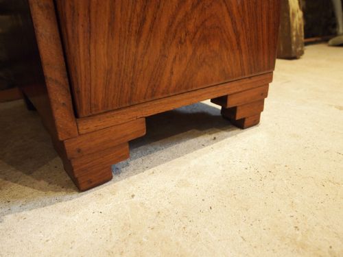 PAIR OF ART DECO ROSEWOOD BEDSIDE CABINETS C1930 - ADDITIONAL PHOTO 2
