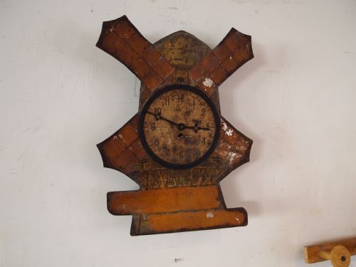 clock very rare toleware clock c1900 - CATEGORY: ANTIQUE CLOCKS - DATED 1900