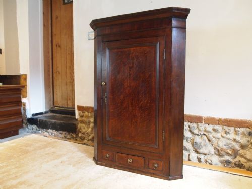 cupboard cabinet fine george iii oak corner c1790 - CATEGORY: ANTIQUE CUPBOARDS - DATED GEORGIAN