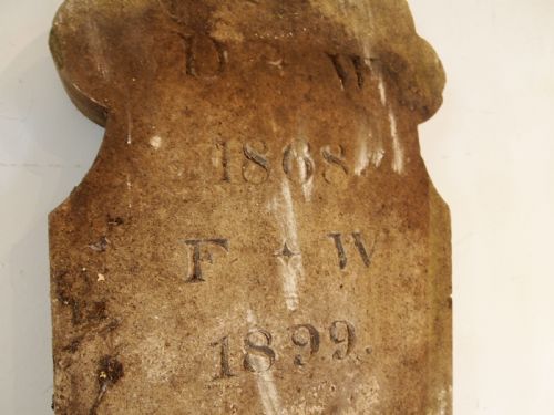 YORK STONE HEADSTONE GRAVESTONE VICTORIAN GOTHIC DATED 1899 - ADDITIONAL PHOTO 1