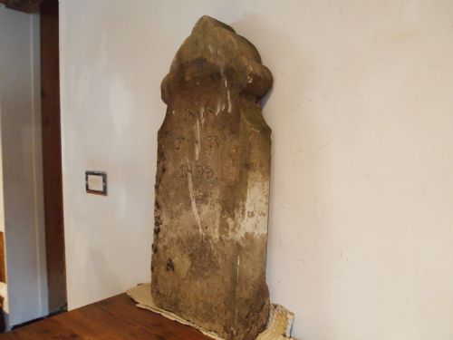 YORK STONE HEADSTONE GRAVESTONE VICTORIAN GOTHIC DATED 1899 - ADDITIONAL PHOTO 4