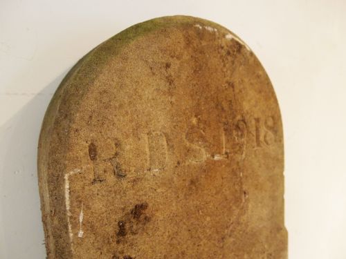 YORK STONE HEADSTONE GRAVESTONE DATED 1918 - ADDITIONAL PHOTO 1