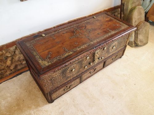 RARE OUTSTANDING ZANZIBAR CHEST PADOUK VICTORIAN PERIOD C1850 - ADDITIONAL PHOTO 9