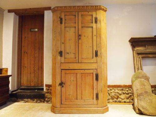CUPBOARD STUNNING GEORGE III PINE CORNER CABINET C1790 - ADDITIONAL PHOTO 10