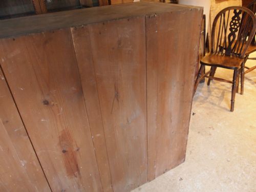 RARE LINEN PRESS CUPBOARD ON CHEST IN ORIGINAL SCUMBLE PAINT C1840 - ADDITIONAL PHOTO 12