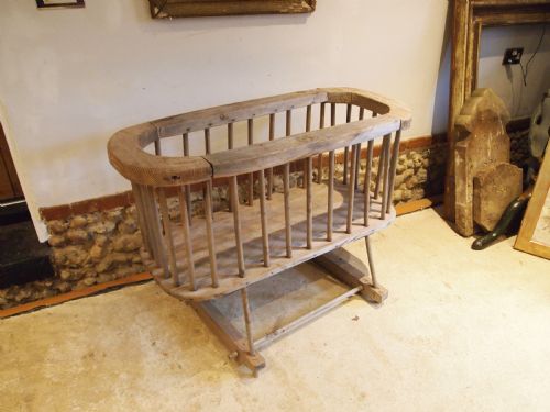 PRIMITIVE RARE CHILD'S COT OR CRIB PINE C1850 - ADDITIONAL PHOTO 5