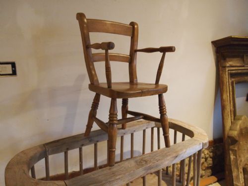 CHAIR RARE CHILD'S WINDSOR BAR BACK BEECH AND ELM C1880 - ADDITIONAL PHOTO 1