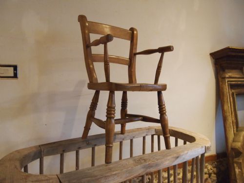 CHAIR RARE CHILD'S WINDSOR BAR BACK BEECH AND ELM C1880 - ADDITIONAL PHOTO 6
