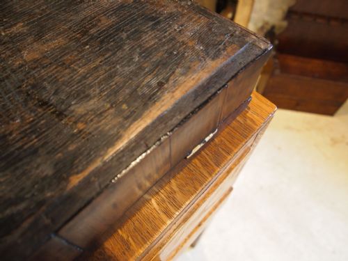 BOX RARE 17TH CENTURY OYSTER VENEERED OLIVE WOOD LACE BOX C1690 - ADDITIONAL PHOTO 13