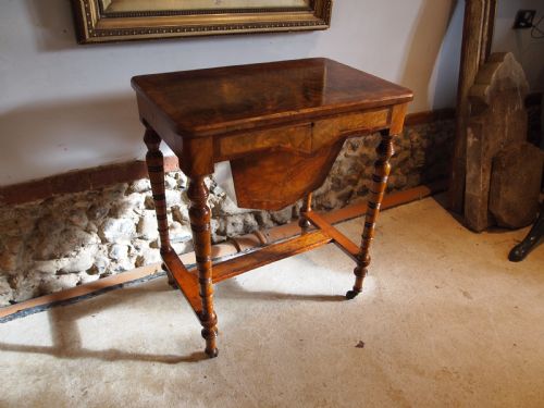 table fine walnut side hall lamp work table c1870 - CATEGORY: ANTIQUE TABLES - DATED VICTORIAN