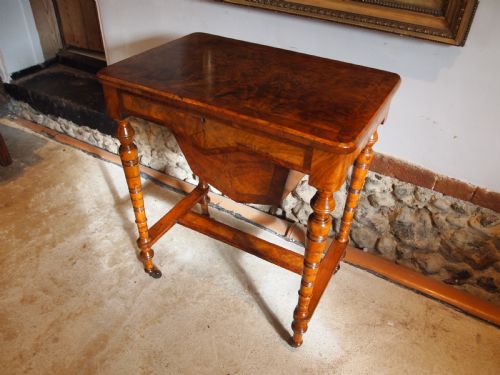TABLE FINE WALNUT SIDE HALL LAMP WORK TABLE C1870 - ADDITIONAL PHOTO 1