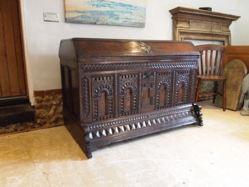 COFFER MAGNIFICENT CHEST BLANKET BOX OAK DATED 1718 - ADDITIONAL PHOTO 1