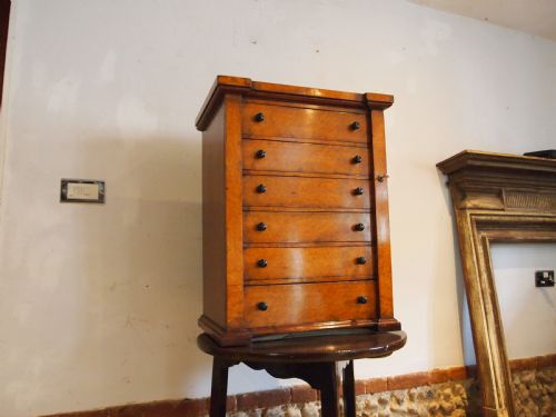 CHEST OF DRAWERS RARE COLLECTORS WELLINGTON CHEST BIRDS EYE MAPLE C1900 - ADDITIONAL PHOTO 11