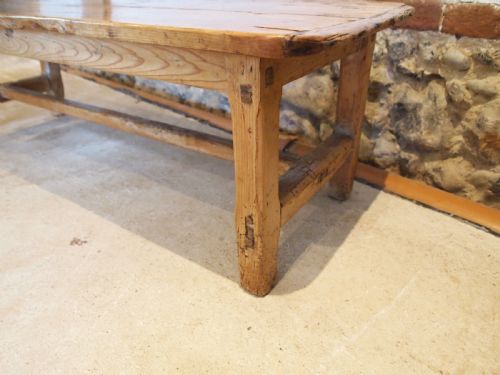 TABLE RARE GEORGE III LOW COFFEE TABLE PINE C1800 - ADDITIONAL PHOTO 4