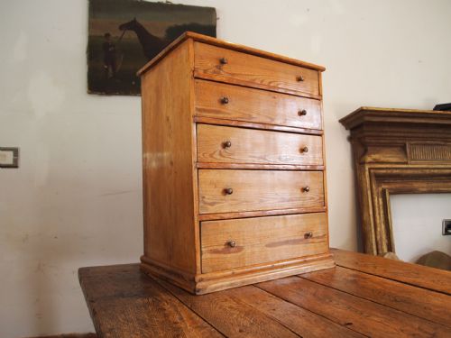 chest of drawers collectors pine c1910 - CATEGORY: ANTIQUE CUPBOARDS - DATED 1910