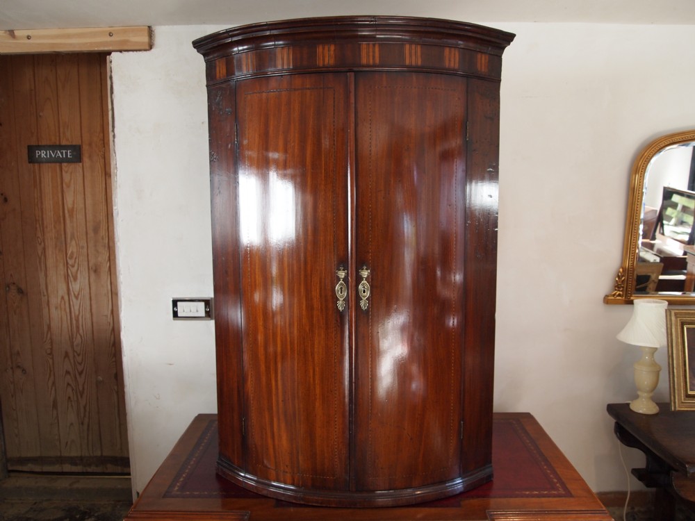 Cabinet cupboard George III Mahogany corner cupboard c1790 fine quality