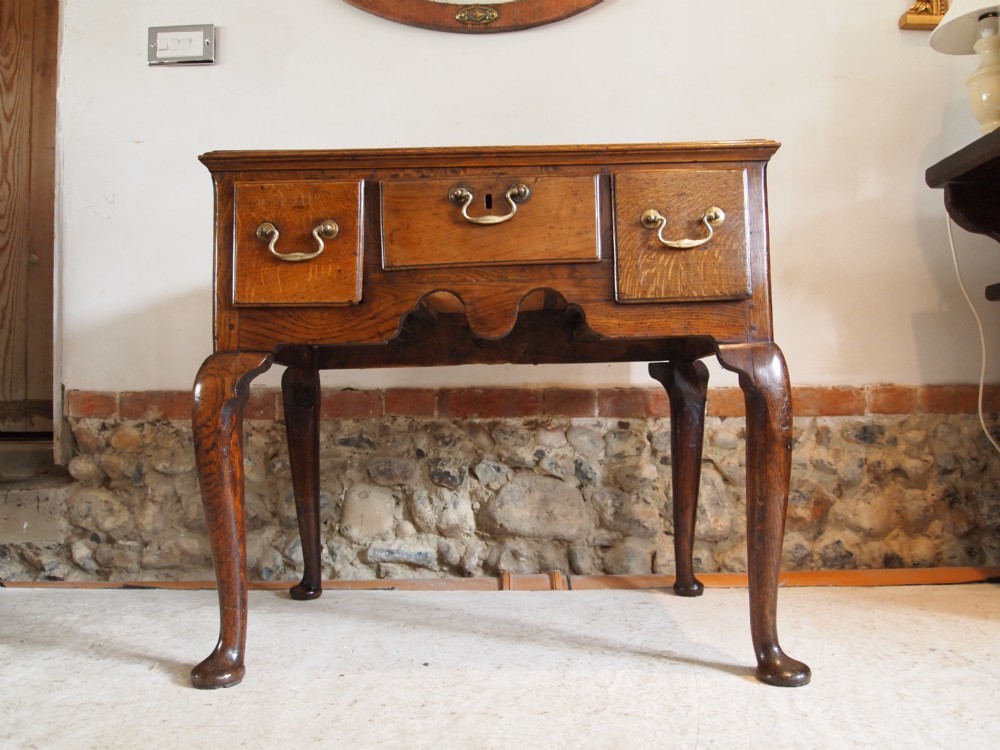 Table chest of drawers Lowboy Oak George III c1760