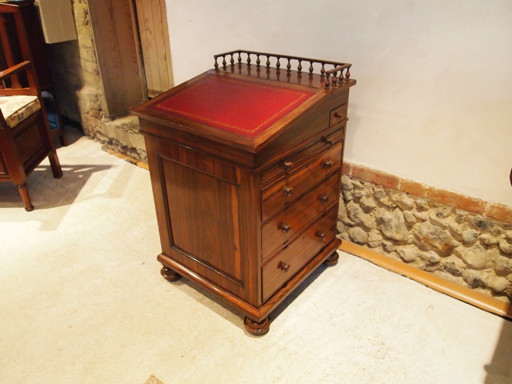 Davenport desk Fine quality rare Zebra wood Gillows Willaim IV c1830