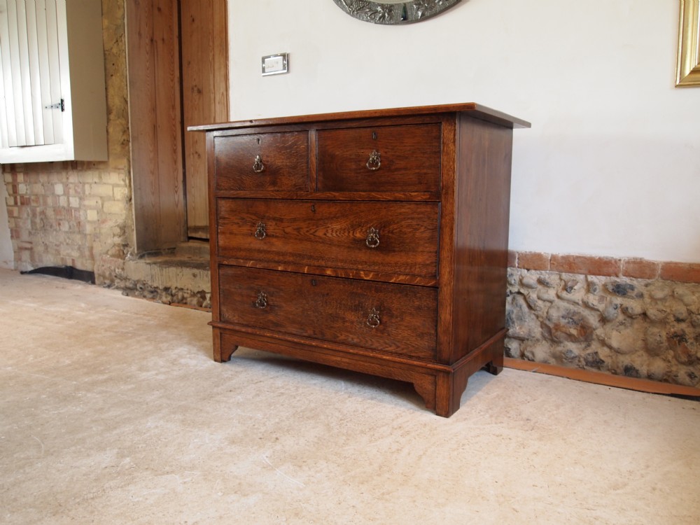 Chest of drawers Arts and Crafts Oak c1900