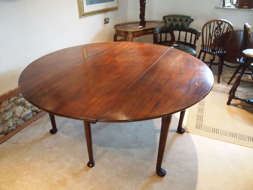 Table George II Mahogany dinning table seats eight c1890