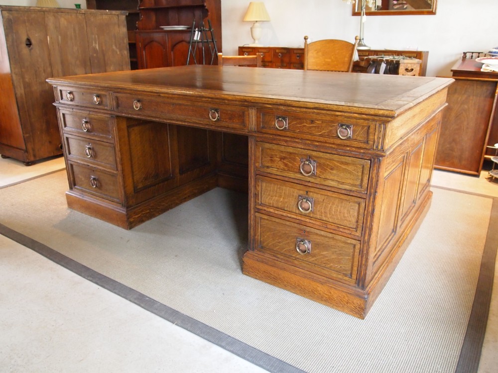 Desk Oak rare Arts and Crafts fine partners desk possibly Gillows c1890 