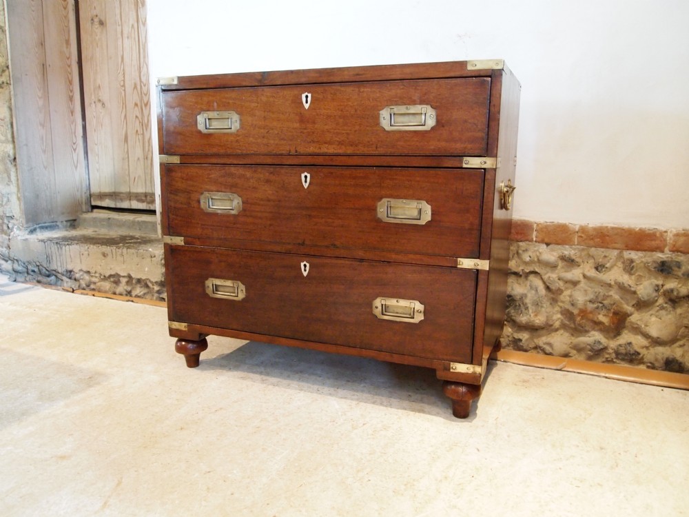 Chest of drawers very rare Small military campaign George III Mahogany c1810