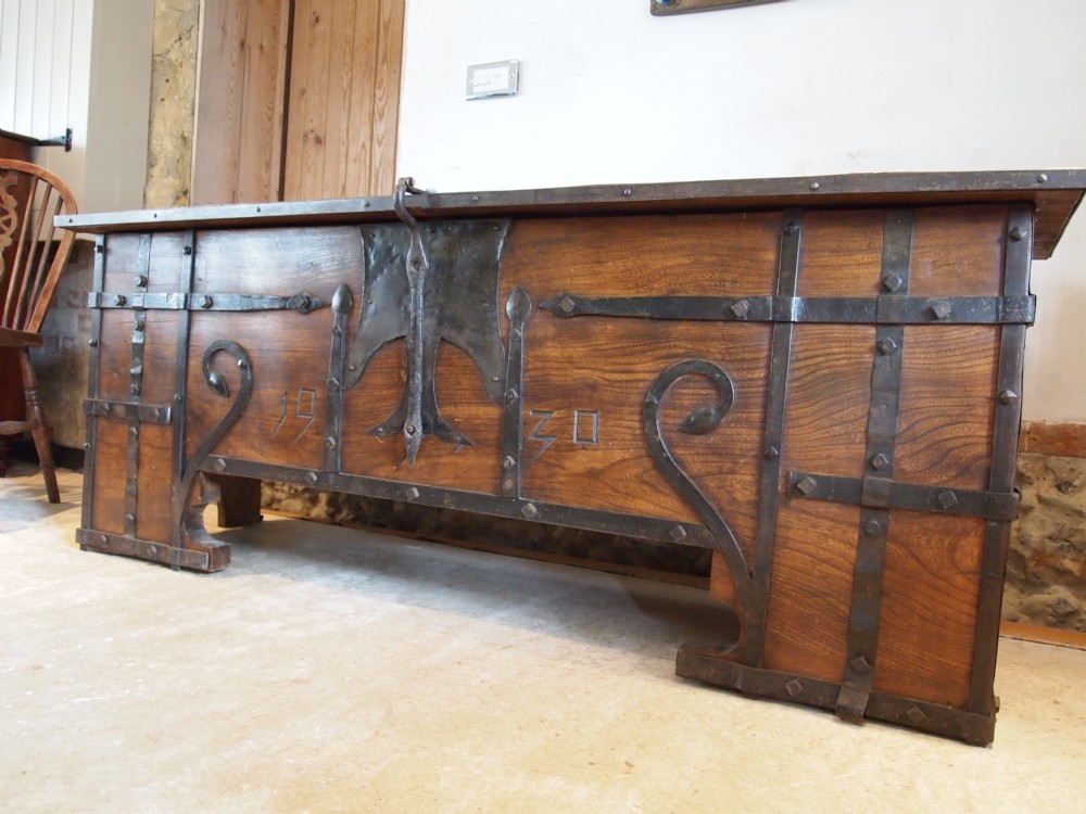 Coffer chest Blanket box Arts and crafts solid Elm c1920