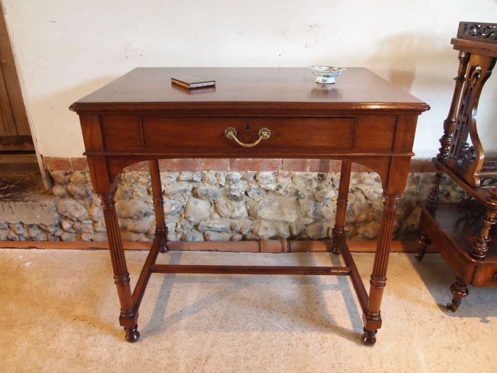 Table hall console writing table Victorian fine quality solid Walnut c1890