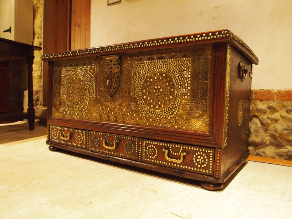 Coffer chest trunk Zanzibar mule chest Padouk c1890