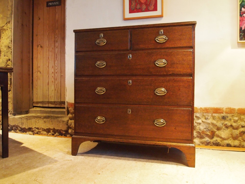 Chest of drawers fine quality George III Oak c1800