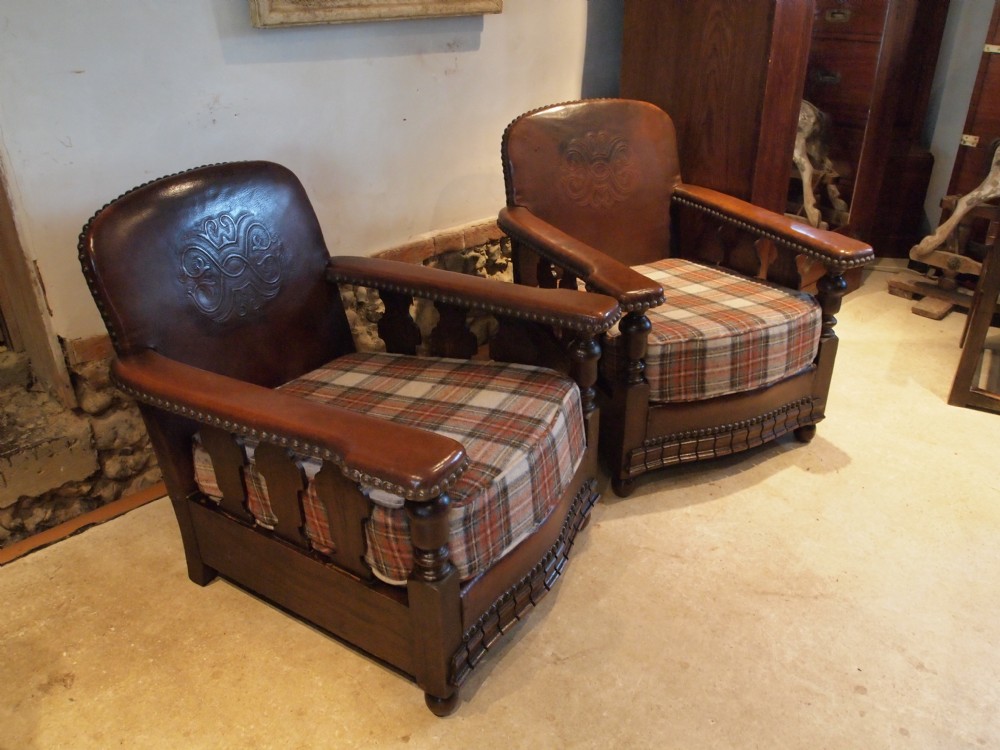 Chairs a pair of Leather and Oak easy or club armchairs c1920