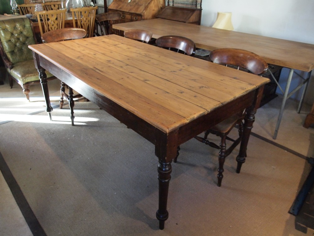 Table Victorian Pine dining table seats 8 c1880