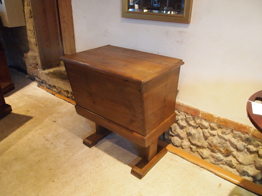 Dough bin table shoe box blanket box Victorian Pine c1880