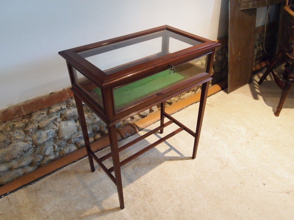 Table display bijouterie Edwardian Mahogany c1900