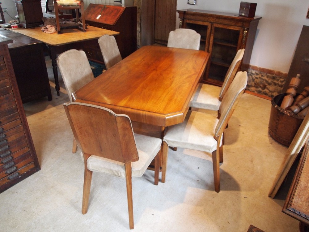 Dining table and chairs Art Deco Walnut c1925