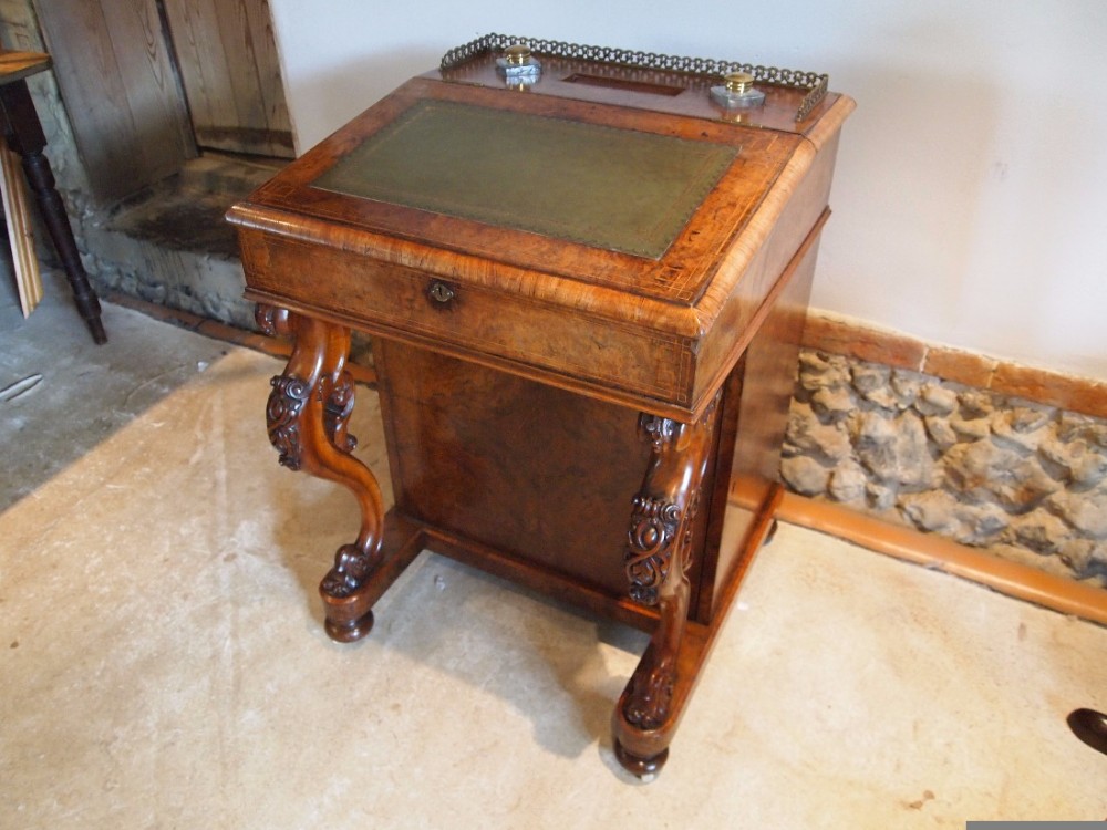 Desk davenport fine Victorian burr Walnut c1860