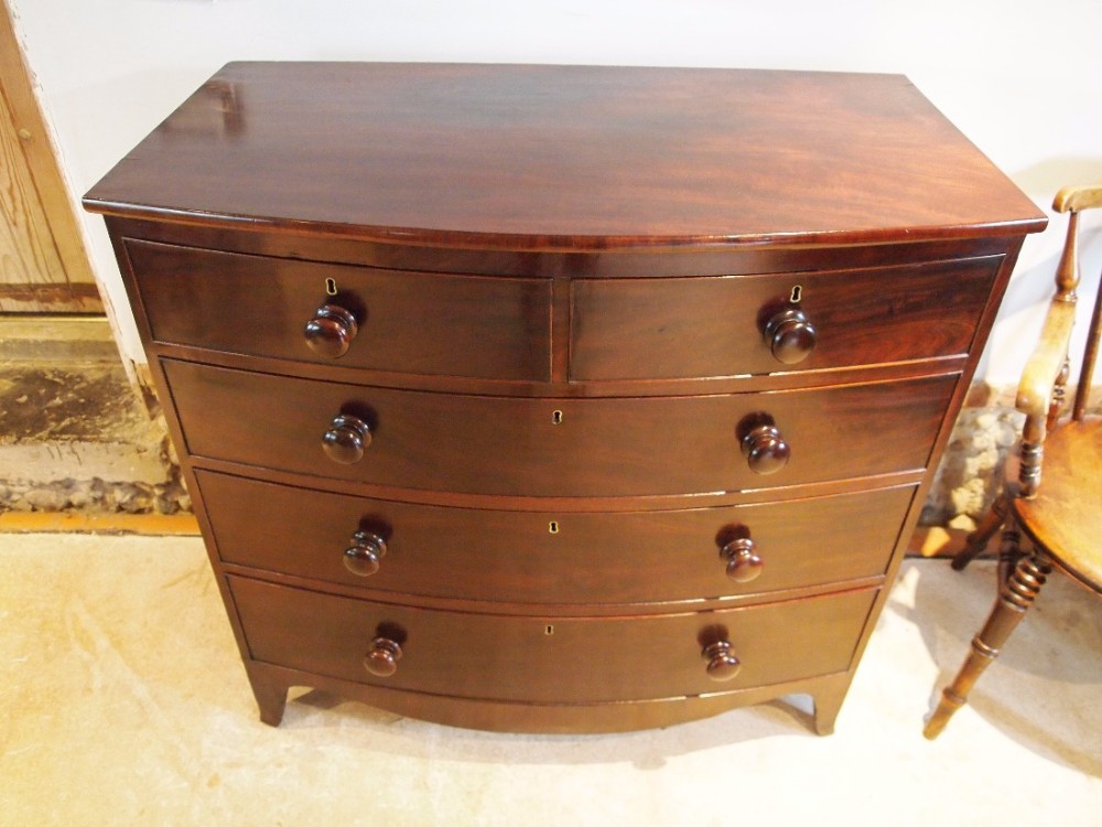 Chest of drawers George IV Mahogany bow front c1820