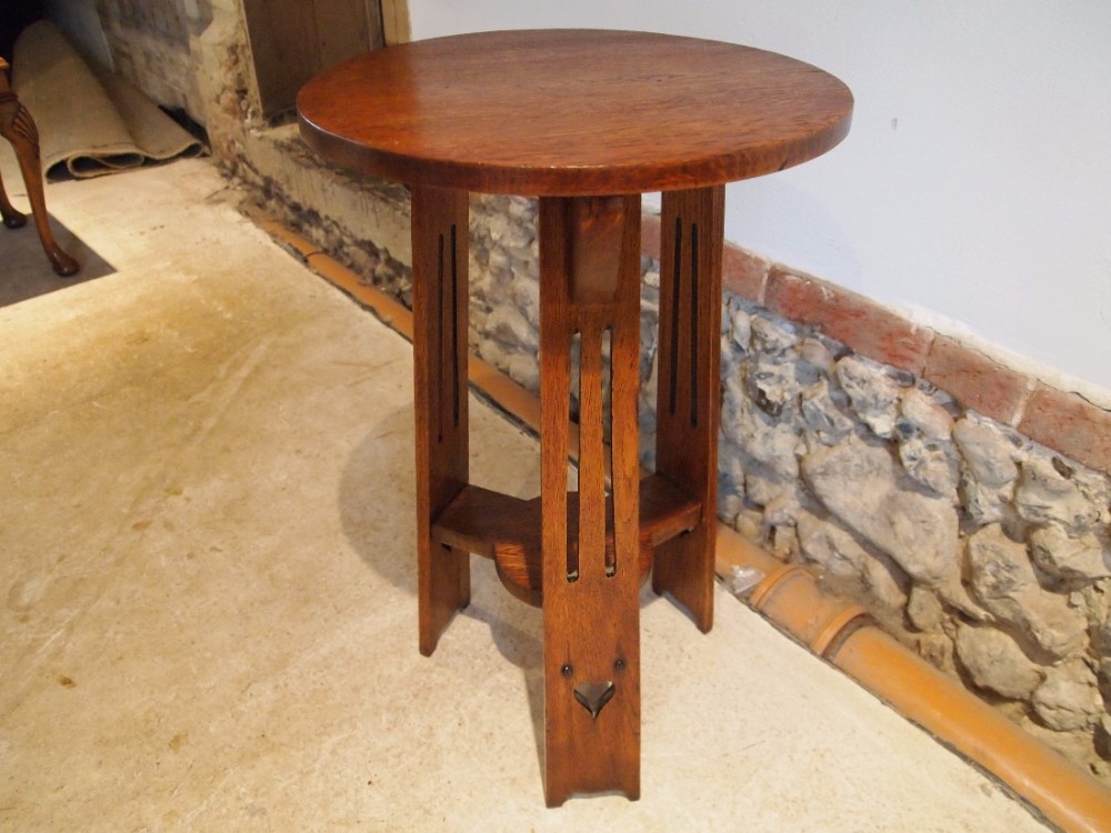 Table Arts and Crafts Oak hall lamp side table c1900