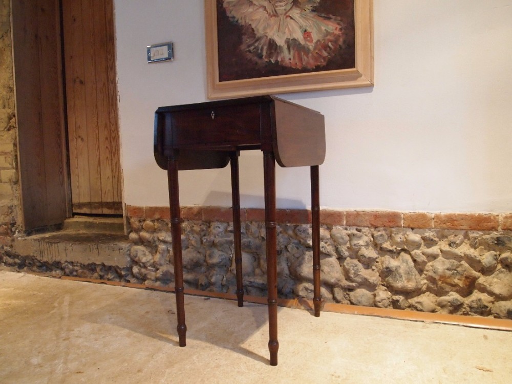 Table lamp hall side console George III Mahogany c1790
