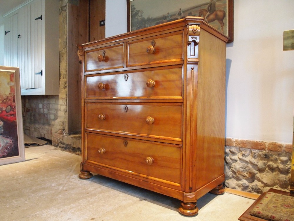 Chest of drawers Holland and sons fine quality Satinwood c1850