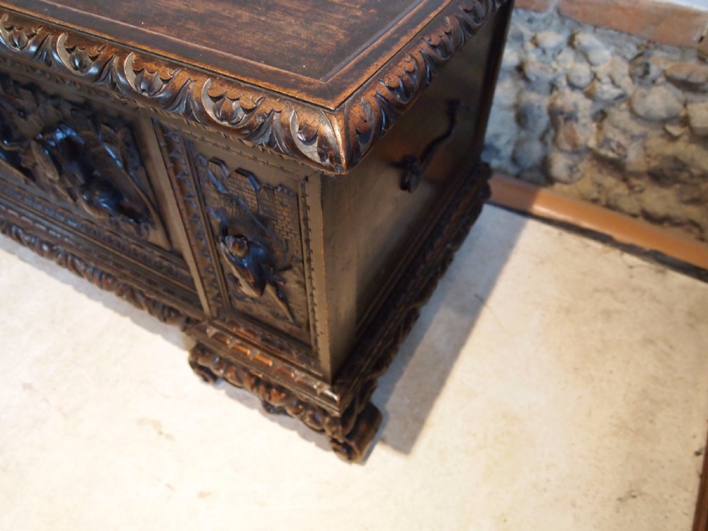 Chest coffer Italian carved Walnut Cassone c1780 View VIII